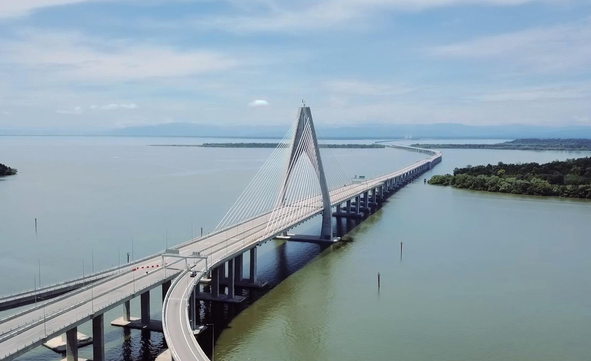 Elevated bridge crossing the bay